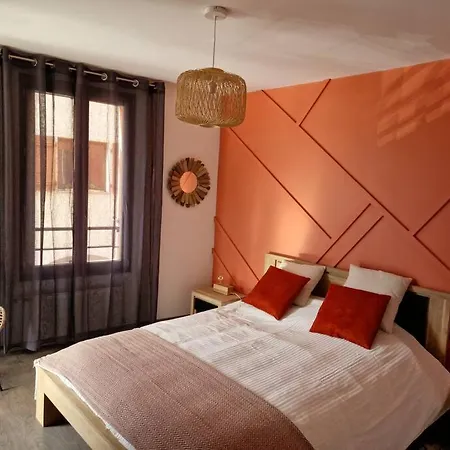 Logement 6 Personnes Au Coeur Du Village D'aime. Apartment